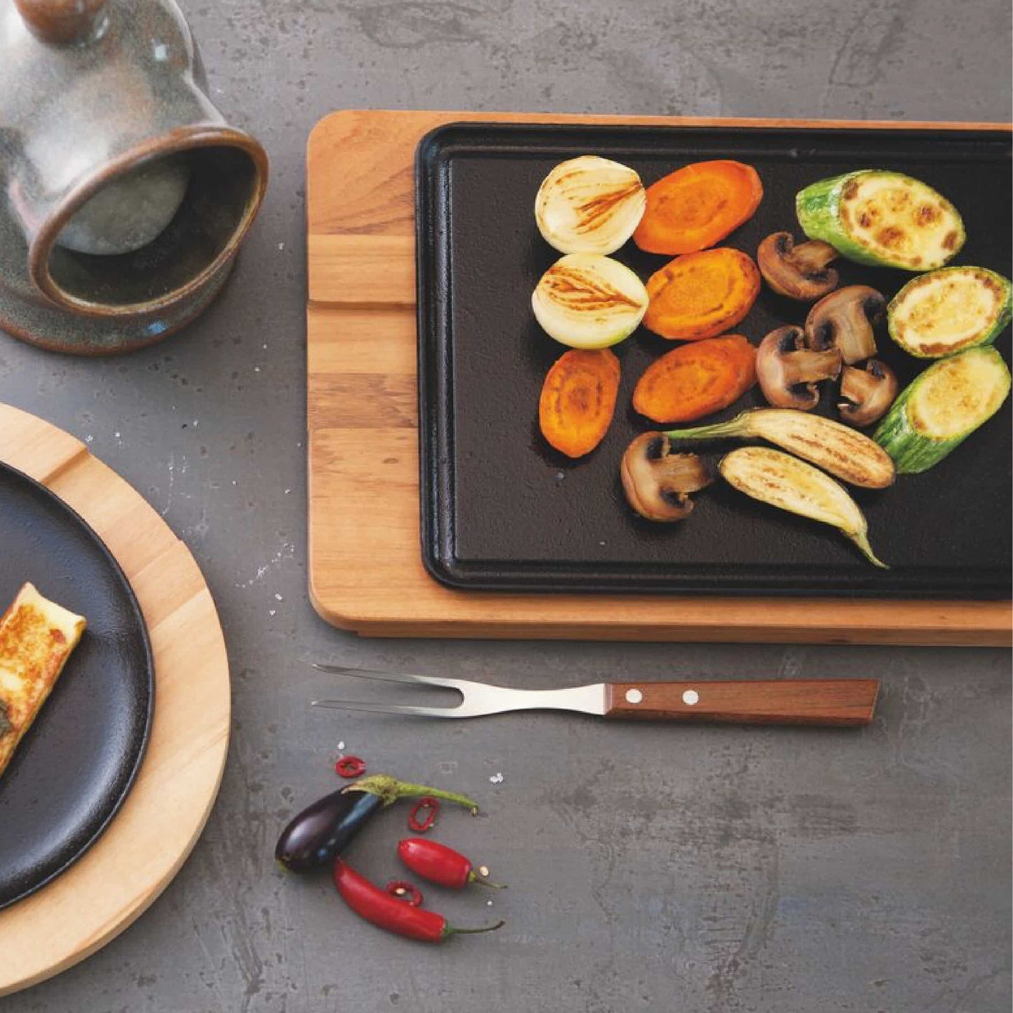 Black Ranch Select | Steakplatte aus Gusseisen mit Holzbrett | Asado Erlebnis zuhause